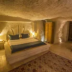 Hotel Azure Cave