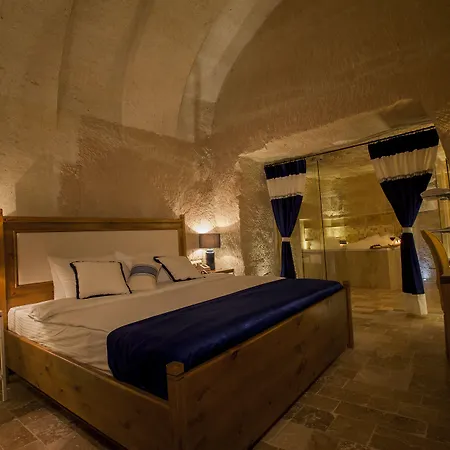 Azure Cave 3* Goreme