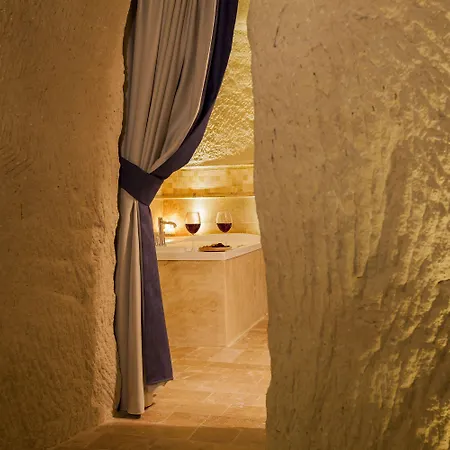 Azure Cave - Cappadocia 3* גורמה