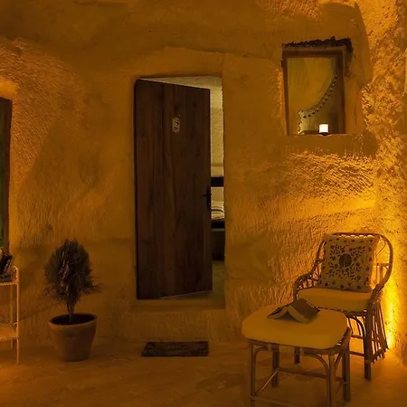 Hotel Azure Cave
