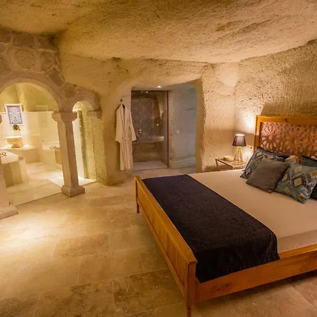 Azure Cave Hotel 2*