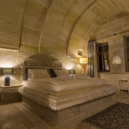 Hotel Azure Cave